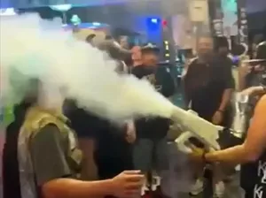 Semprotkan Uap Ganja di Jalan, Tingkah Turis Amerika Ini Bikin Tepuk Jidat