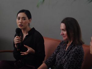 UWRF 2023 Siap Digelar, Tunjuk Laksmi DeNeefe Sebagai Duta Besar UWRF 2023 Siap Digelar, Tunjuk Laksmi DeNeefe Sebagai Duta Besar