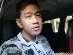 Budiman Sudjatmiko Dipecat dari PDIP, Gibran: Ucapan Selamat Konteks Bercanda