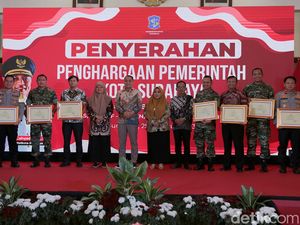 Walkot Eri Beri Penghargaan Forkopimda yang Telah Bersinergi Tata Surabaya