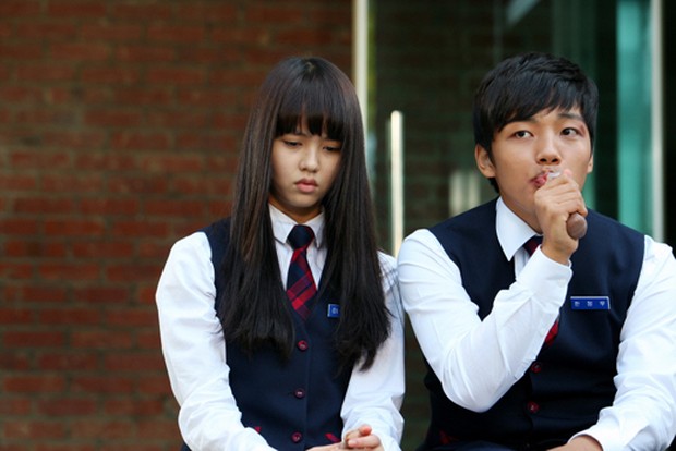 Kim So Hyun sebagai Lee Soo Yeon muda/ Foto: Courtesy of MBC Kim So Hyun sebagai Lee Soo Yeon muda/ Foto: Courtesy of MBC