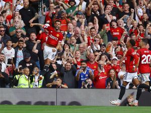 MU Vs Nottingham Forest: Comeback, Setan Merah Menang 3-2 MU Vs Nottingham Forest: Comeback, Setan Merah Menang 3-2