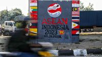 Mural KTT ASEAN Hiasi Jalanan Jakarta