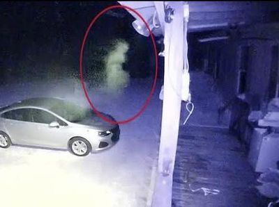 Seram Banget Bikin Merinding! Potret Hantu yang Terekam Kamera