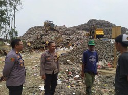 Tak Mau Kecolongan, Polisi Imbau Warga Tak Bakar Sampah di TPA Cikundul