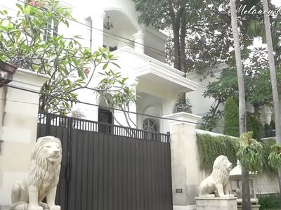 10 Foto Rumah Mewah Ketua MPR RI, Istri Ungkap Fakta Mengejutkan