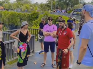 Viral Bule Jadi Pemandu Wisata di Bali, Begini Penjelasan Imigrasi