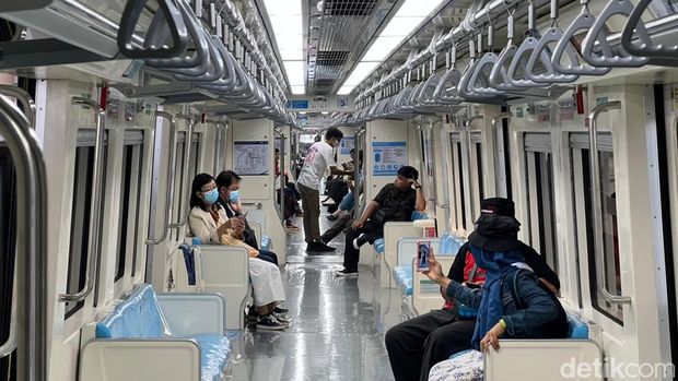 uji-coba-lrt-jabodebek-sabtu-2682023-2_169 uji-coba-lrt-jabodebek-sabtu-2682023-2_169