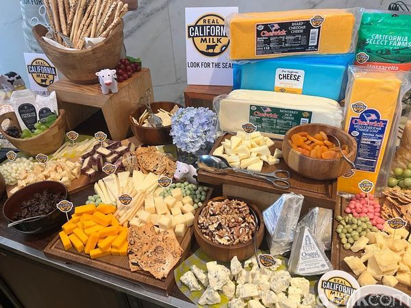 Unik! Keju California Diolah Bersama Rendang hingga Keripik Kentang