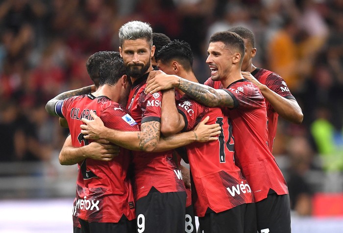 Soccer Football - Serie A - AC Milan v Torino - San Siro, Milan, Italy - August 26, 2023 AC Milans Olivier Giroud celebrates scoring their second goal with teammates REUTERS/Daniele Mascolo