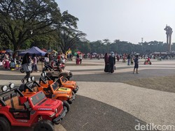 Menikmati Libur Akhir Pekan di Lapangan Tegalega Bandung