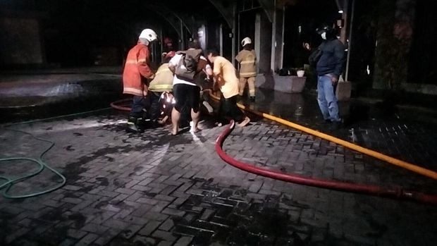 Salah satu asrama di Balai Besar Penjaminan Mutu Pendidikan (BBPMP) Jawa Timur, terbakar. Panitia Diklat ada yang mengalami luka bakar