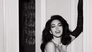 Wajah Georgina Pacar Cristiano Ronaldo yang Mejeng di Billboard Belahan Dunia