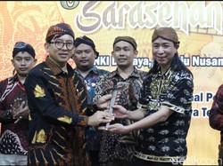 Fadli Zon Kagum Lihat Keris Pusaka Blora: Luar Biasa Ya