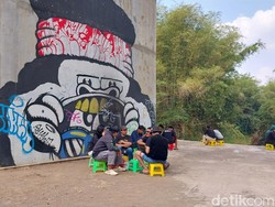 Kolong Jembatan Tunggulmas Malang, Tempat Mabuk yang Jadi Spot Ngopi Santai