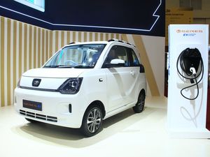 Seres E1 Laku 688 Unit di GIIAS 2023, DFSK Catatkan Transaksi Total Rp 234 Miliar Seres E1 Laku 688 Unit di GIIAS 2023, DFSK Catatkan Transaksi Total Rp 234 Miliar