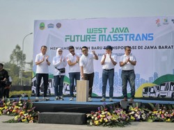 Ridwan Kamil Resmikan BRT Berbasis Listrik Kawasan Bandung Raya