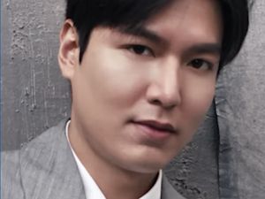Pipi Chubby Lee Min Ho Jadi Sorotan di Pemotretan Terbaru, Bikin Pangling Pipi Chubby Lee Min Ho Jadi Sorotan di Pemotretan Terbaru, Bikin Pangling