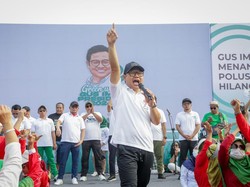 Jalan Sehat di Bekasi, Cak Imin Ajak Warga Hidup Sehat buat Tekan Polusi