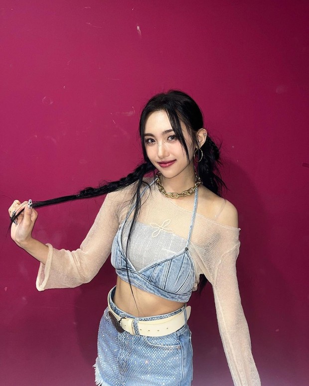 Potret Aisha EVERGLOW/ Foto: instagram.com/aishabella Potret Aisha EVERGLOW