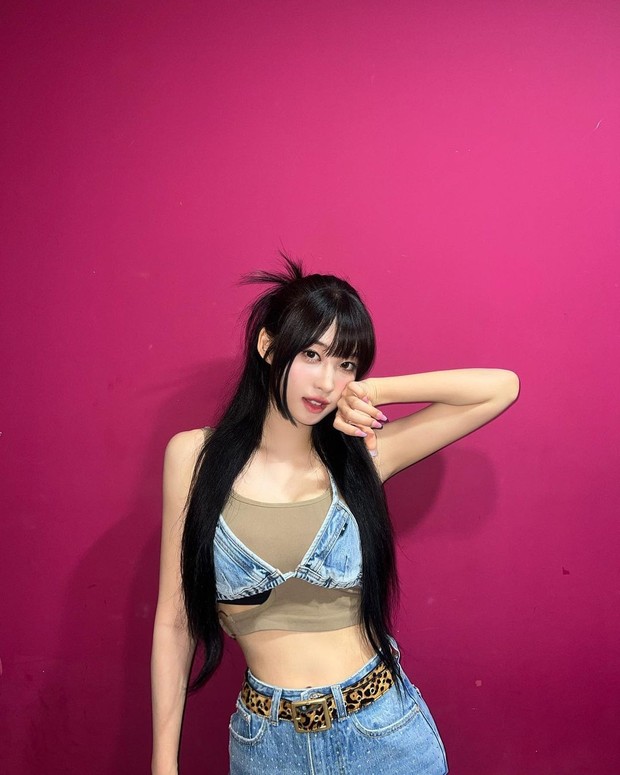 Potret Sihyeon EVERGLOW/ Foto: instagram.com/i_m_sihyeoni Potret Sihyeon EVERGLOW