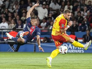 Dua Gol Mbappe Antarkan PSG Kalahkan Lens 3-1