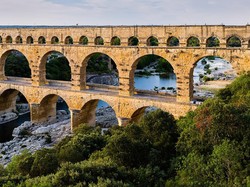 Sejarah Singkat Kekaisaran Romawi: Sejak Pendirian Hingga Perpecahannya