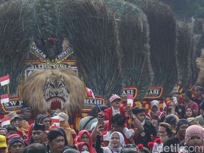 Seru Banget, Pawai Budaya Reog Ponorogo di CFD Jakarta