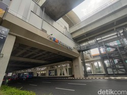 Suasana Stasiun Cawang Jelang Jokowi Resmikan LRT Jabodebek Besok