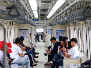 Diresmikan Jokowi, LRT Jabodebek Baru Beroperasi Sampai Jam 8 Malam Diresmikan Jokowi, LRT Jabodebek Baru Beroperasi Sampai Jam 8 Malam