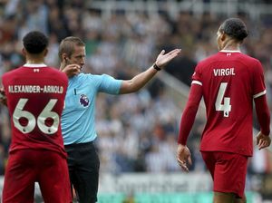 Klopp: Van Dijk Tak Layak Dapat Kartu Merah