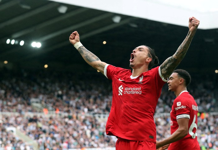 Soccer Football - Premier League - Newcastle United v Liverpool - St James' Park, Newcastle, Britain - August 27, 2023 Liverpool's Darwin Nunez celebrates scoring their first goal REUTERS/Scott Heppell EDITORIAL USE ONLY. No use with unauthorized audio, video, data, fixture lists, club/league logos or 'live' services. Online in-match use limited to 75 images, no video emulation. No use in betting, games or single club /league/player publications.  Please contact your account representative for further details.     TPX IMAGES OF THE DAY