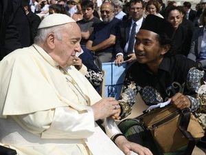 Cerita Anak Tukang Kopi Kuliah Hubungan Antaragama hingga Ketemu Paus di Vatikan