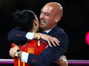 Dunia Hari Ini: Pertemuan Darurat Bahas Skandal Cium Bibir Sepak Bola Spanyol