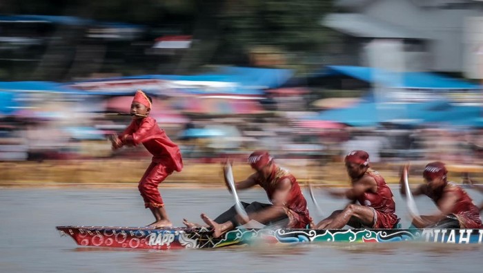 Pacu Jalur di Kuantan Singingi pada 2023. Foto: Kemenparekraf.