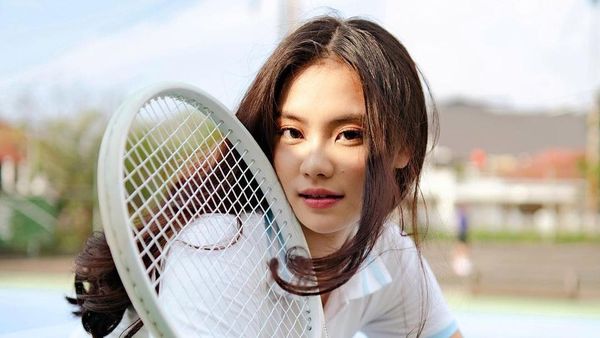 5 Potret Gege Elisa dan Hal yang Bikin Happy