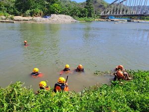 Pria di Bone Bolango Tenggelam saat Jala Ikan di Sungai, Tim SAR Diterjunkan Pria di Bone Bolango Tenggelam saat Jala Ikan di Sungai, Tim SAR Diterjunkan
