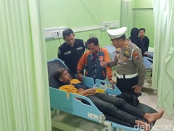 Pikap Rombongan Drumband Terguling di Pamekasan, 10 Pelajar Luka, 2 Kritis