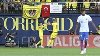 Pada awal babak kedua, Villarreal mencetak gol lewat Alex Baena untuk berbalik unggul.   