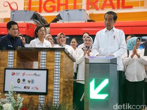 Momen Jokowi Bersama Iriana Resmikan LRT Jabodebek