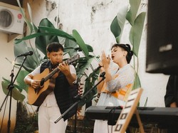 More on Mumbles Manggung di Sofar Sound Indonesia, Satu Mimpi Awan Terwujud