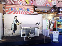 Mural Banksy Tentang KDRT Dijual Rp 117 Miliar