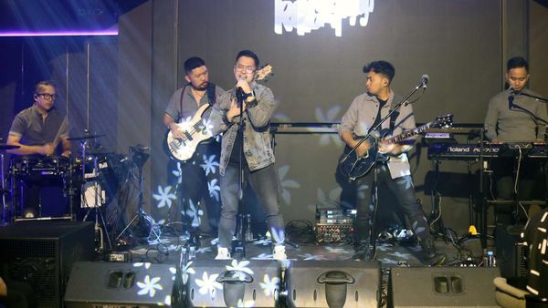 Nostalgia Bersama Kerispatih di Glamz Antasari