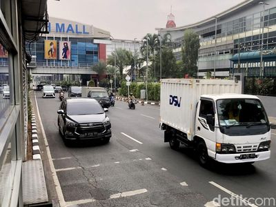 Pekan Kedua WFH ASN 50%, Jalan Metro Pondok Indah Ramai Lancar