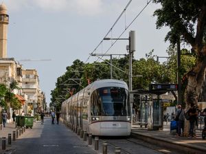 Penampakan Kereta Ringan Pertama Punya Israel