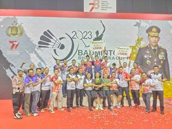 Top! Polda Jabar Sabet Emas di Turnamen Bulutangkis Bhayangkara Cup