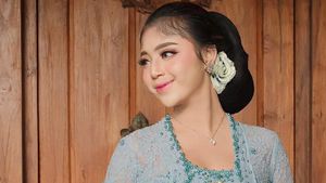 7 Potret Prigel Pangayu, Sinden Campursari yang Kecantikannya Viral