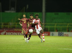 Riyandi Kartu Merah, Babak I Persis Solo Vs PSM Makassar 0-0