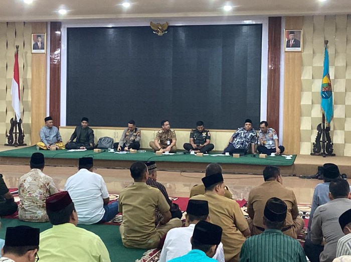Rapat antisipasi Multaqo Sufi Al-Alamy atau Muktamar Sufi Internasional di Kota Pekalongan. Diunggah Senin (28/8/2023). Rapat antisipasi Multaqo Sufi Al-Alamy atau Muktamar Sufi Internasional di Kota Pekalongan. Diunggah Senin (28/8/2023).
