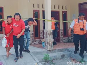 Momen Ngeri Turah Tenteng Kepala Wanita Klaten Terungkap di Rekonstruksi Momen Ngeri Turah Tenteng Kepala Wanita Klaten Terungkap di Rekonstruksi